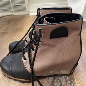 Lightly used Sorel platforms